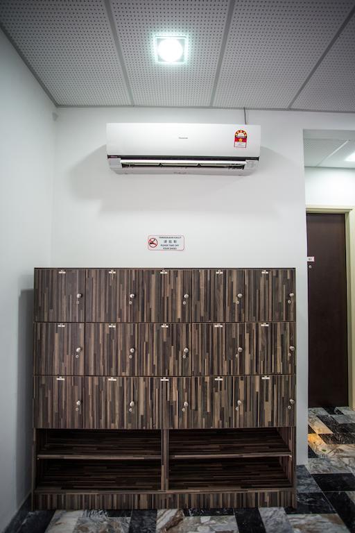 Kb50 Guesthouse Kuantan Esterno foto